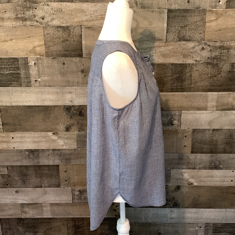 Loft Sleeveless Button Front Preppy Top - Picture 3 of 16